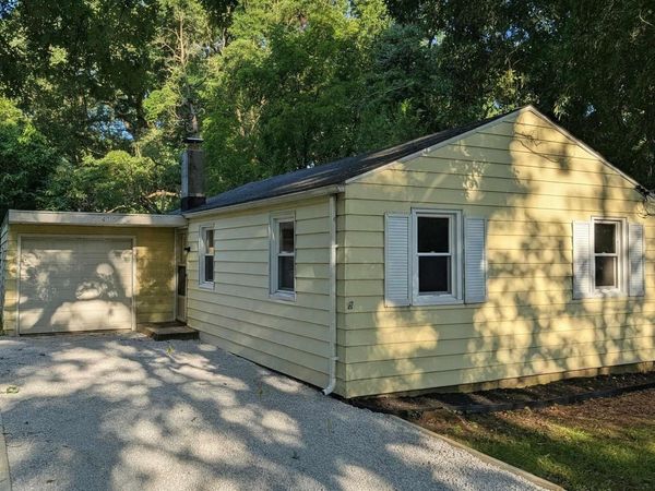 55405 Glenn Road, South Bend, IN 46628