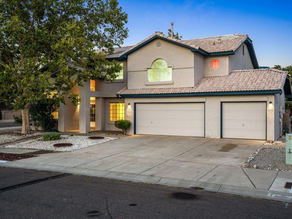 8332 Wilson Hurley Court NE, Albuquerque, NM 87122
