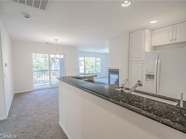 19380 Laroda, Saugus, CA 91350