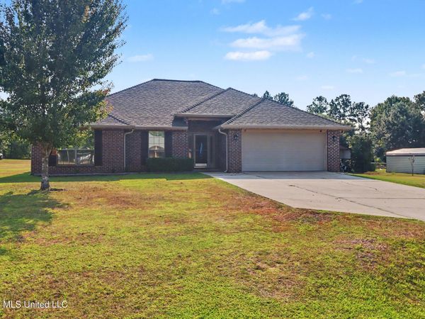 31 Deerwood Drive, Perkinston, MS 39573