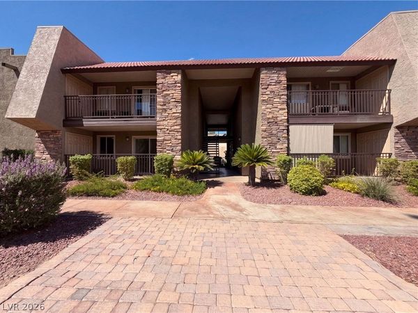 5098 River Glen Drive , Unit 215, Las Vegas, NV 89103