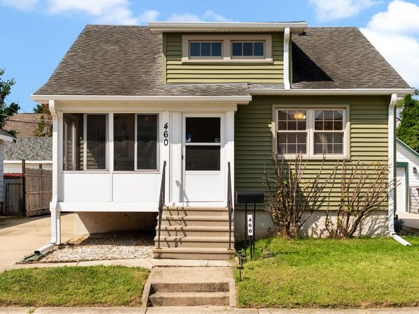 460 S Blackhawk Street, Janesville, WI 53545