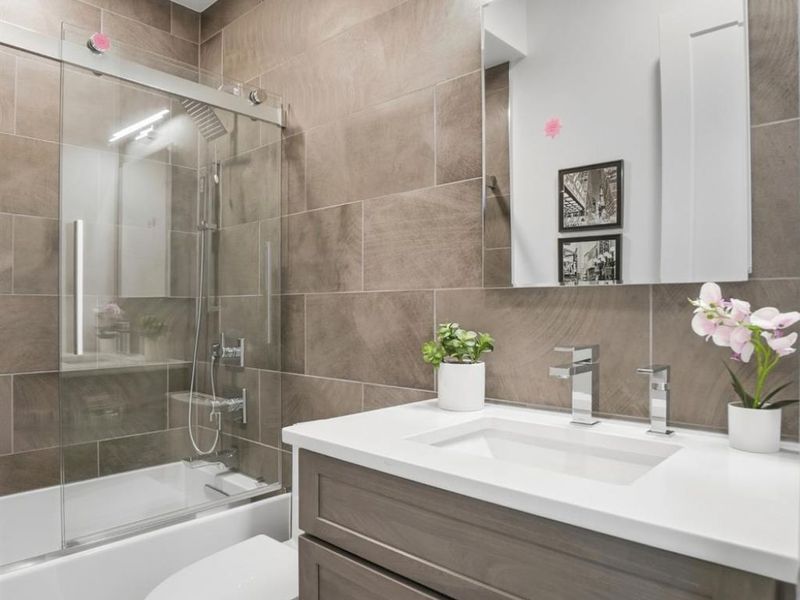 209 Hastings Street, Cincinnati, OH 45219 Photo 10