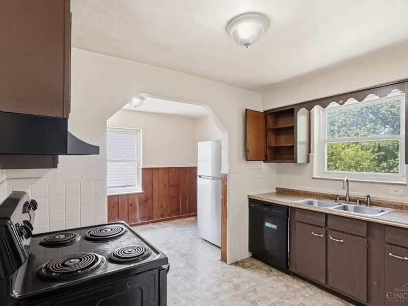 3270 Van Zandt Drive, Cincinnati, OH 45211 Photo 3