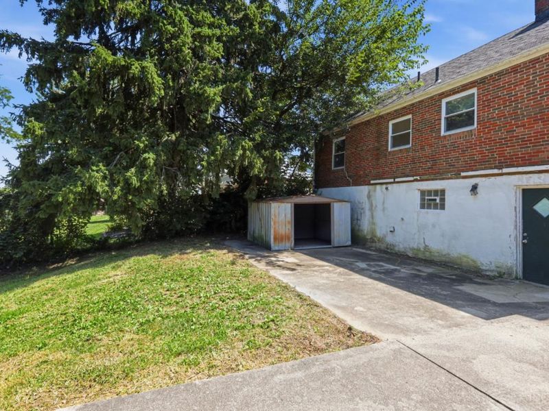 3270 Van Zandt Drive, Cincinnati, OH 45211 Photo 9