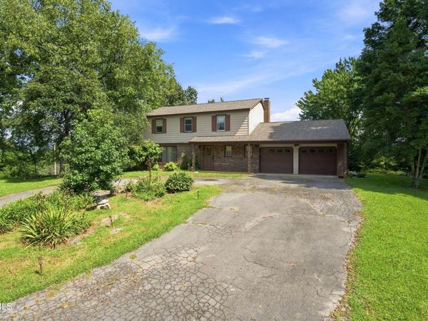 251 South Summer Sound Road, Piney Flats, TN 37686