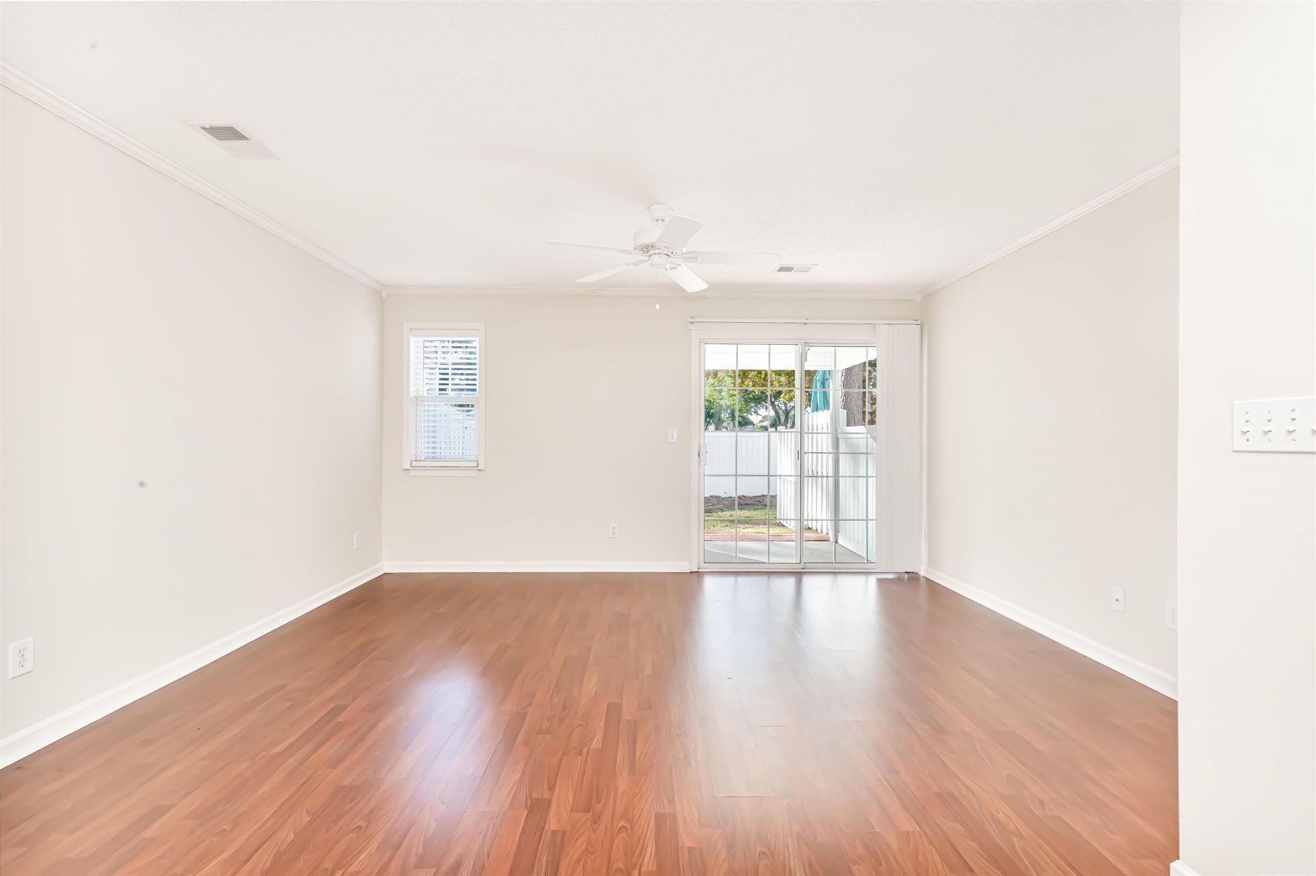 3555 Crepe Myrtle Ct. Photo 14
