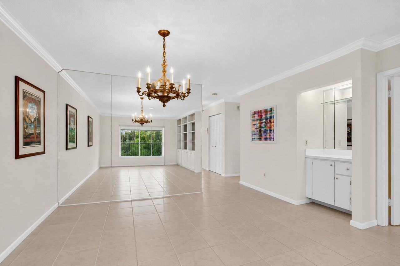9287 Vista Del Lago, Unit 13 D, Boca Raton, FL 33428 Photo