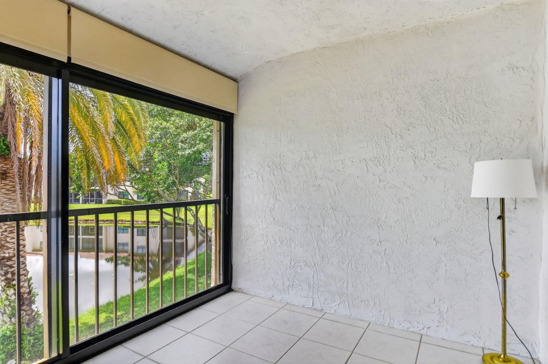 9287 Vista Del Lago, Unit 13 D, Boca Raton, FL 33428 Photo