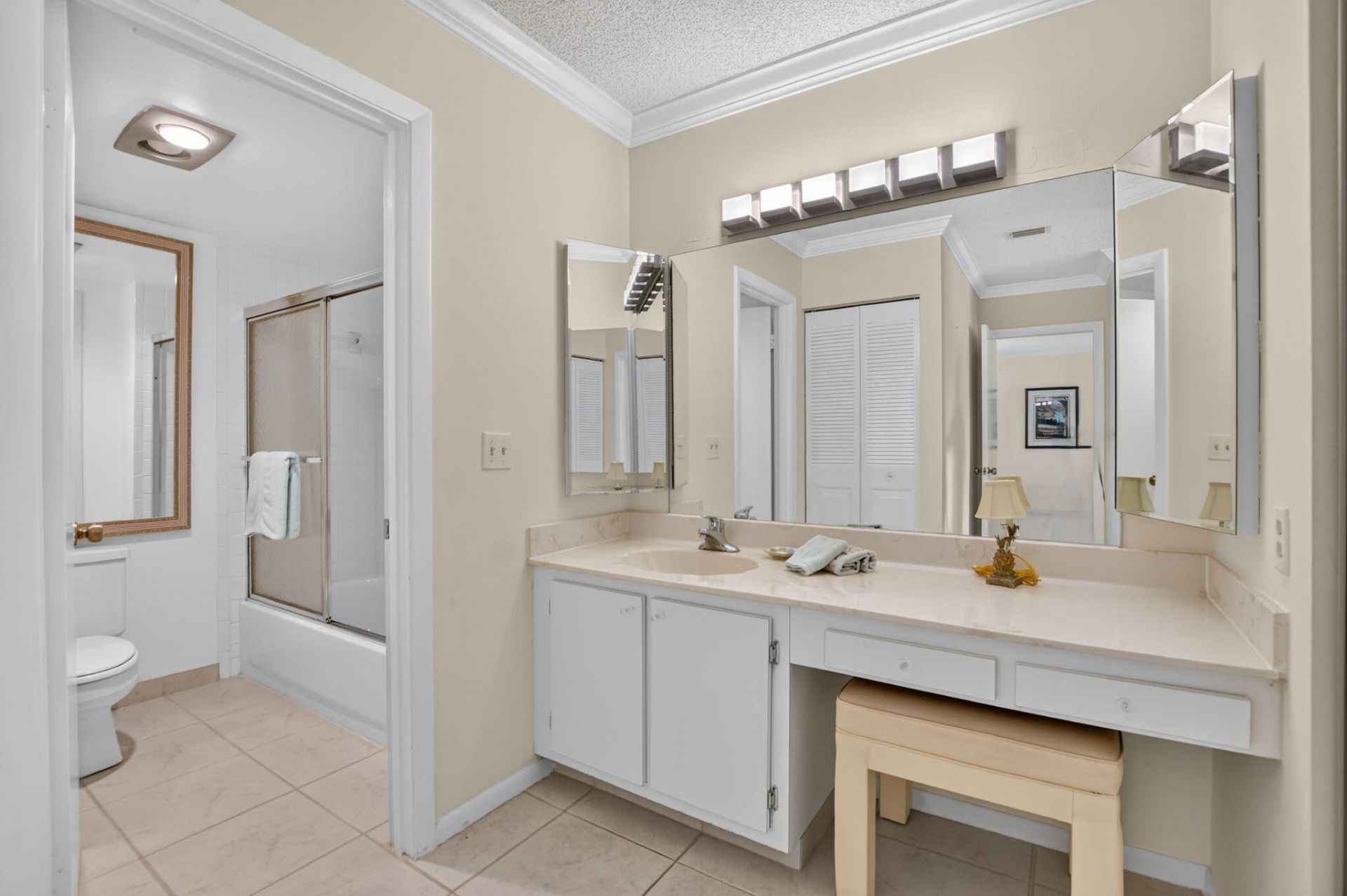 9287 Vista Del Lago, Unit 13 D, Boca Raton, FL 33428 Photo