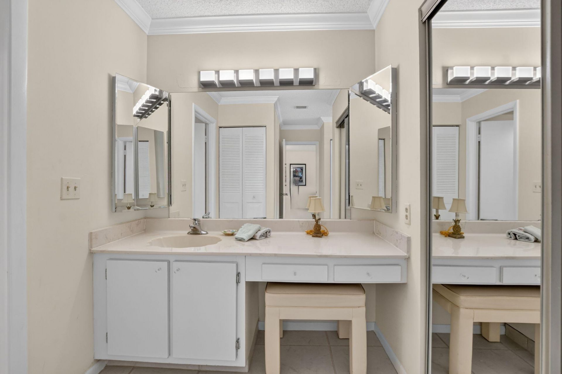 9287 Vista Del Lago, Unit 13 D, Boca Raton, FL 33428 Photo