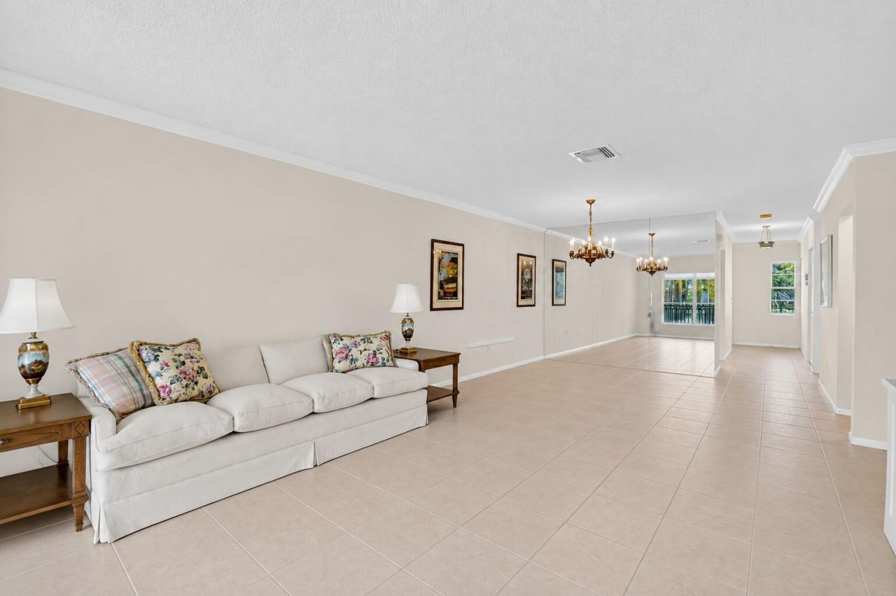 9287 Vista Del Lago, Unit 13 D, Boca Raton, FL 33428 Photo
