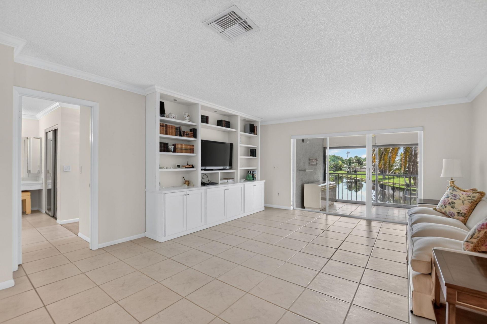 9287 Vista Del Lago, Unit 13 D, Boca Raton, FL 33428 Photo