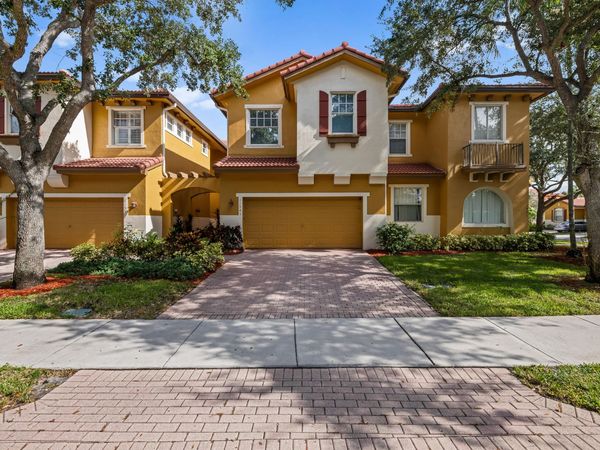 11945 NW 57th Manor, Coral Springs, FL 33076