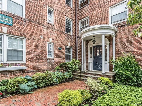 8 Welwyn Road, Unit 2G, Great Neck, NY 11020