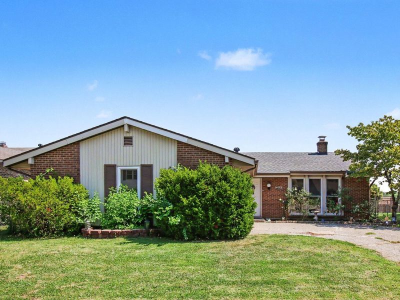 205 Merravay Drive, Florence, KY 41042 Photo 2