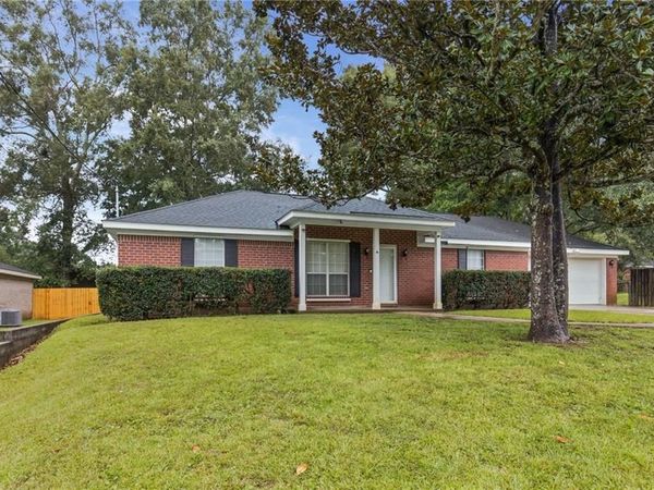 6353 Woodside Drive S, Theodore, AL 36582