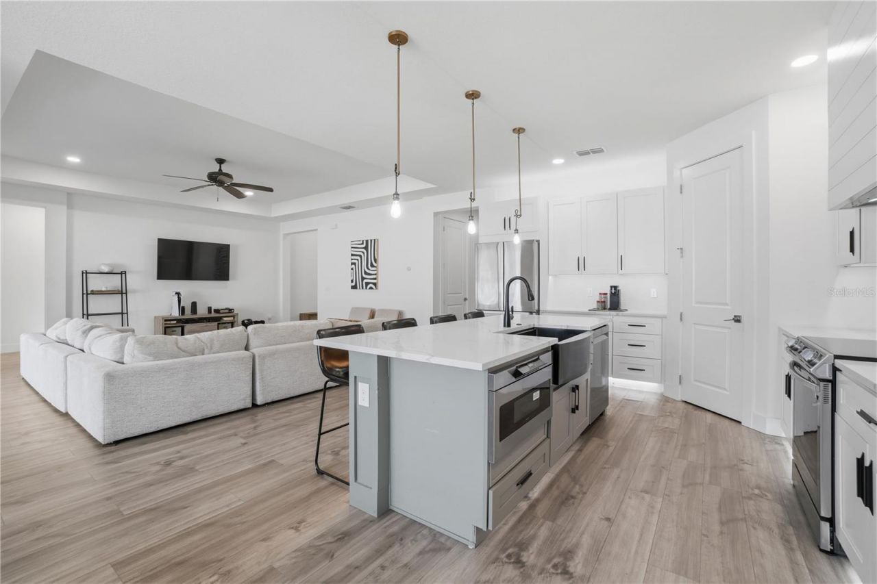 9223 Eagles Perch Place , Orlando, FL 32825 Photo