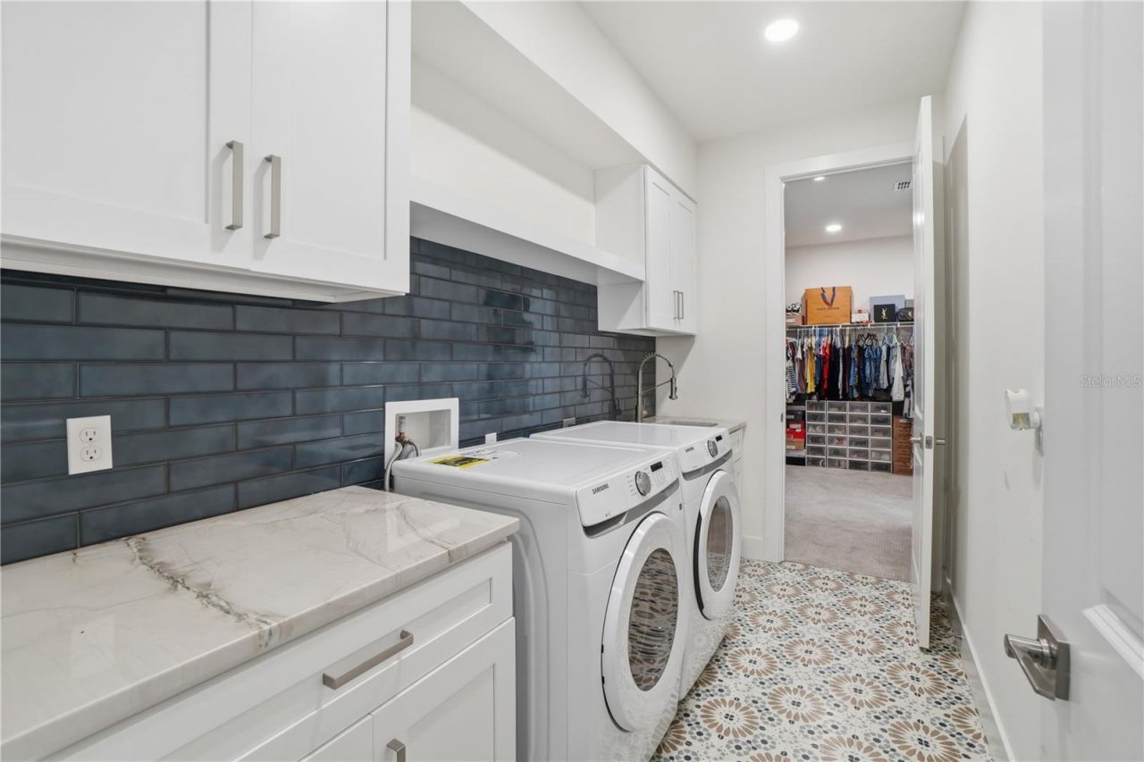 9223 Eagles Perch Place , Orlando, FL 32825 Photo