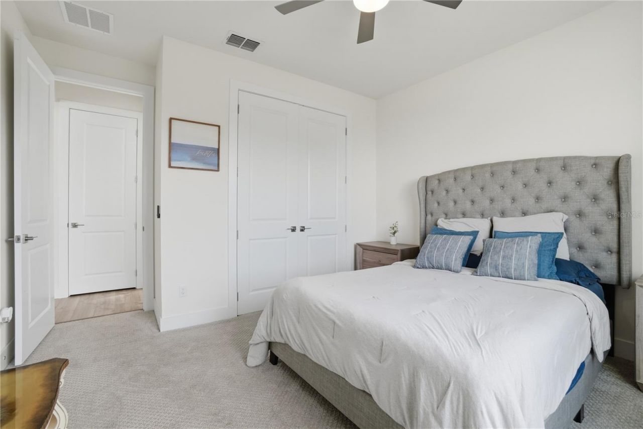 9223 Eagles Perch Place , Orlando, FL 32825 Photo