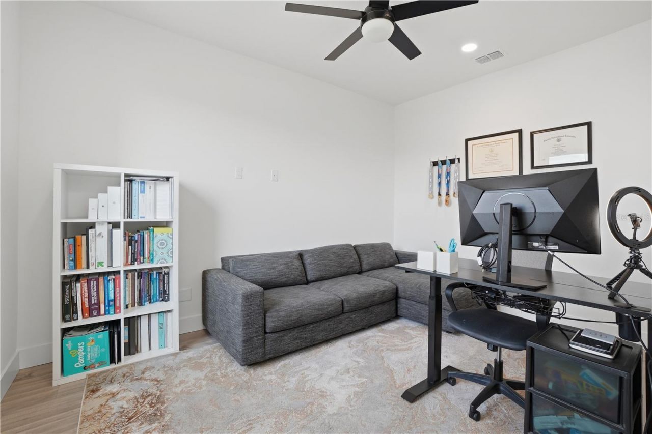 9223 Eagles Perch Place , Orlando, FL 32825 Photo