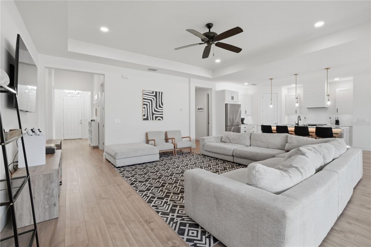 9223 Eagles Perch Place , Orlando, FL 32825 Photo