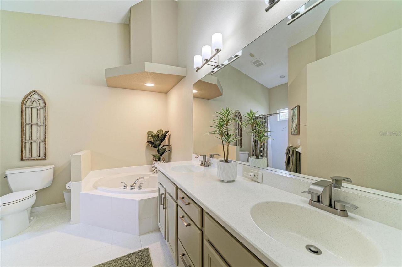6690 Tailfeather Way , Bradenton, FL 34203 Photo