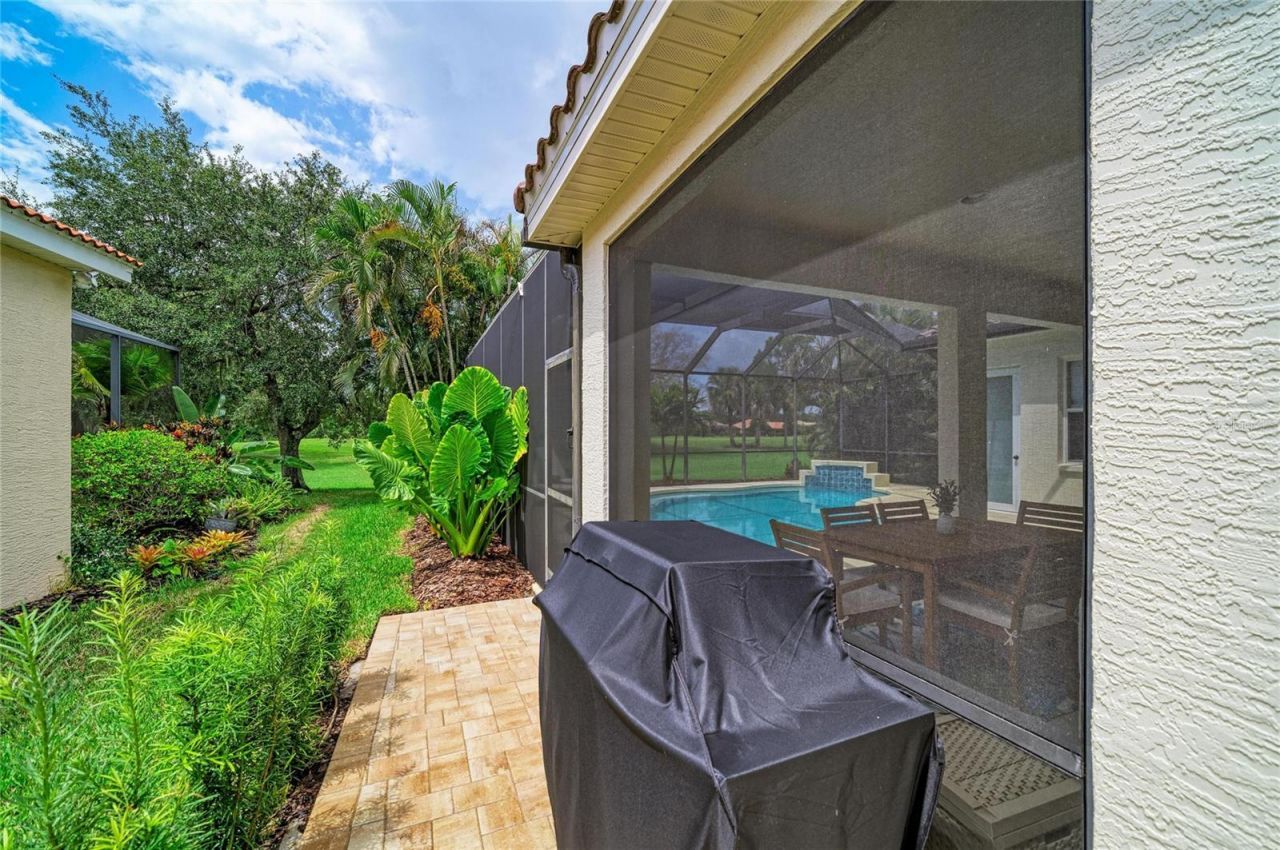 6690 Tailfeather Way , Bradenton, FL 34203 Photo