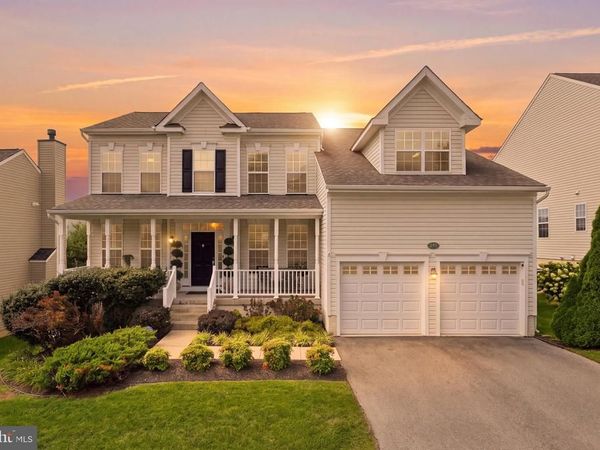 36071 WELLAND DRIVE, ROUND HILL, VA 20141
