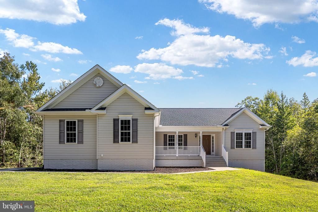 6951 Sunset Rd, Spotsylvania, VA 22551 Main Photo