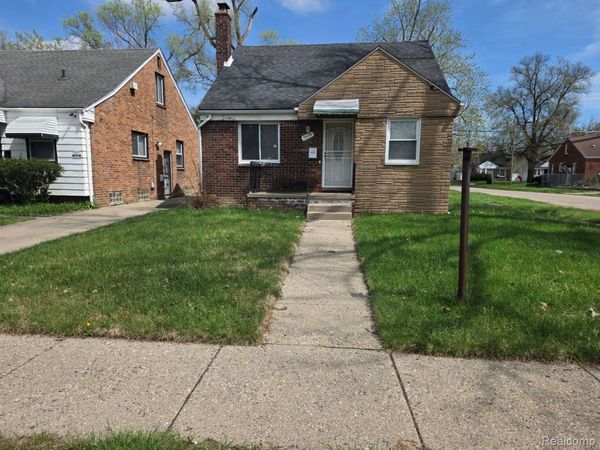 19400 Saint Marys Street , Detroit, Mi 48235