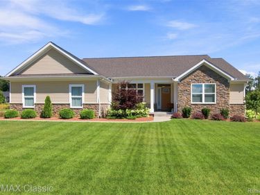 1247 Timberleaf Drive, Brighton Township, Mi 48114