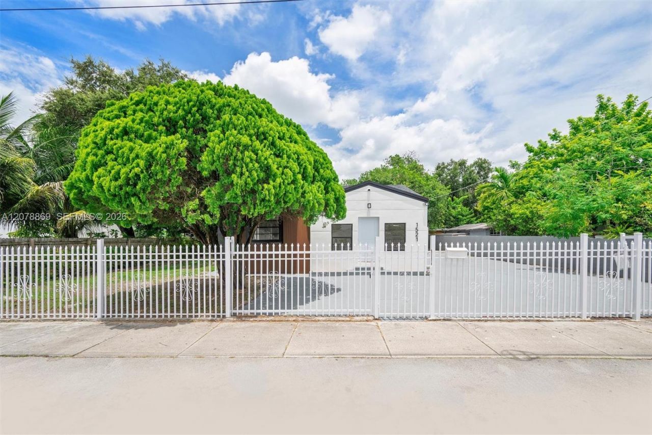 1521 NW 33rd St, Miami, FL 33142 Photo