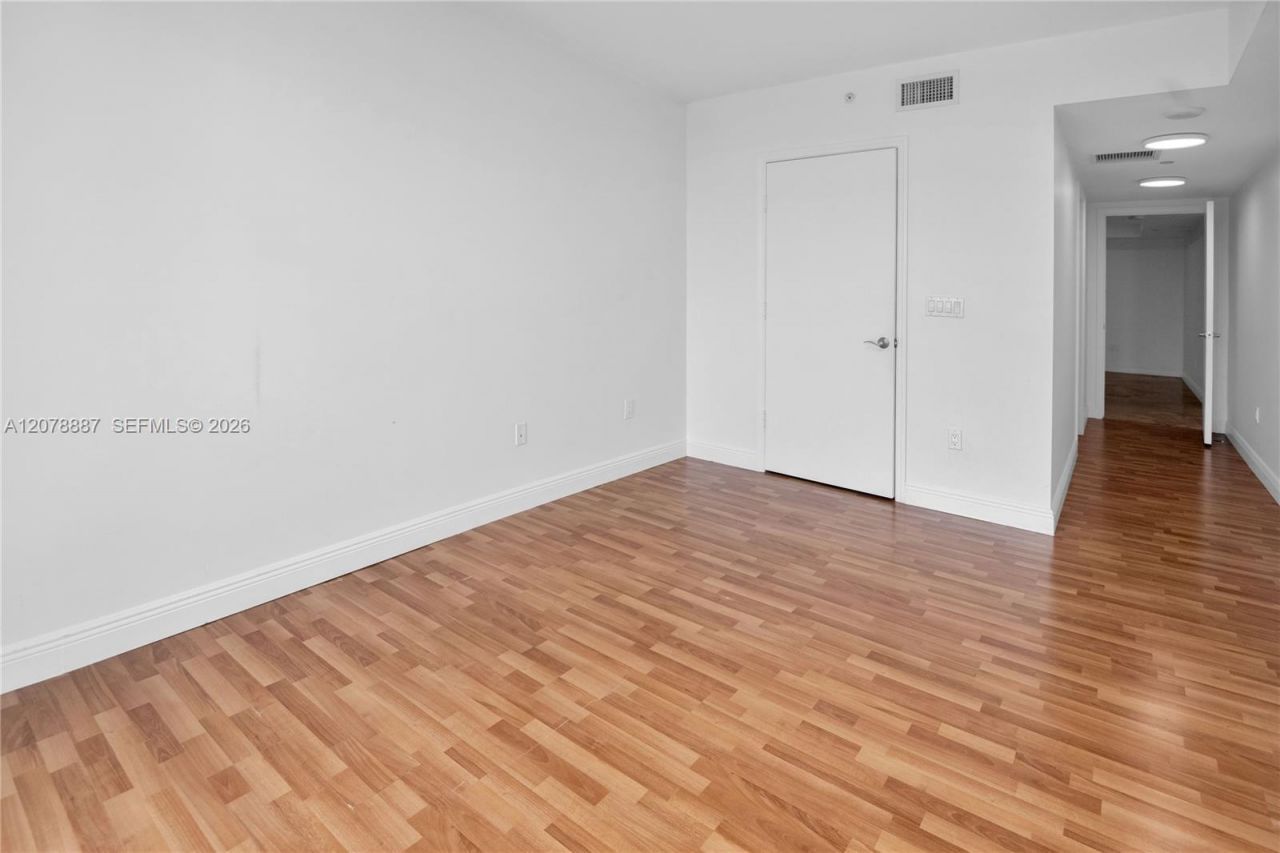 3301 NE 183rd St , Unit 1105, Aventura, FL 33160 Photo