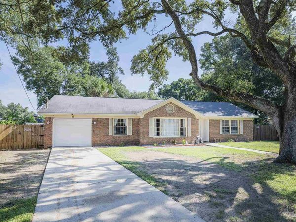 222 Strickland Pl, Pensacola, FL 32506