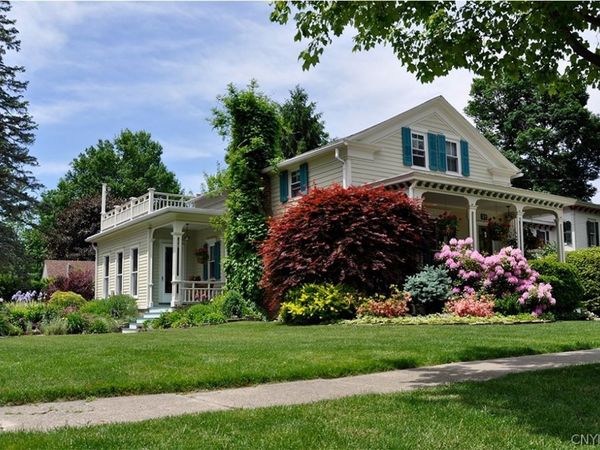 27 Leitch Avenue , Skaneateles, NY 13152