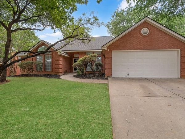 633 Cardinal Ridge Road, Burleson, TX 76028