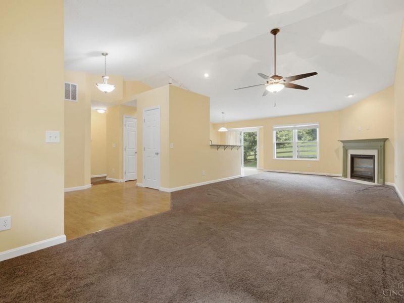 7630 Sandstone Trail, Hamilton Township, OH 45039 Photo 5