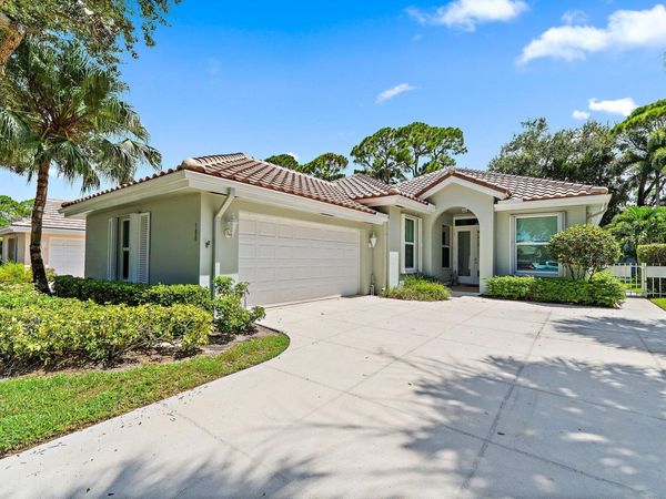 188 S HAMPTON Drive, Jupiter, FL 33458