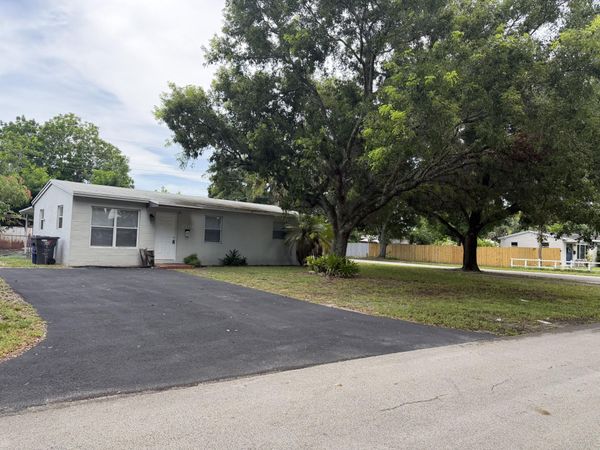 1501 N 74TH Way, Hollywood, FL 33024