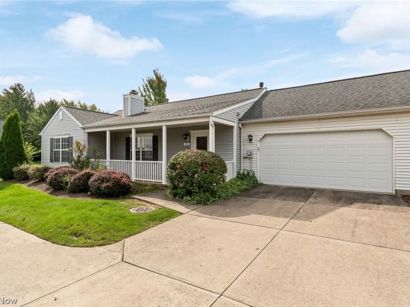 14395 Fullers Lane, Strongsville, OH 44149 Photo 2