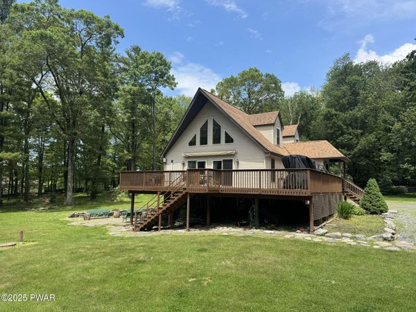 9 N Star Court , Hawley, PA 18428