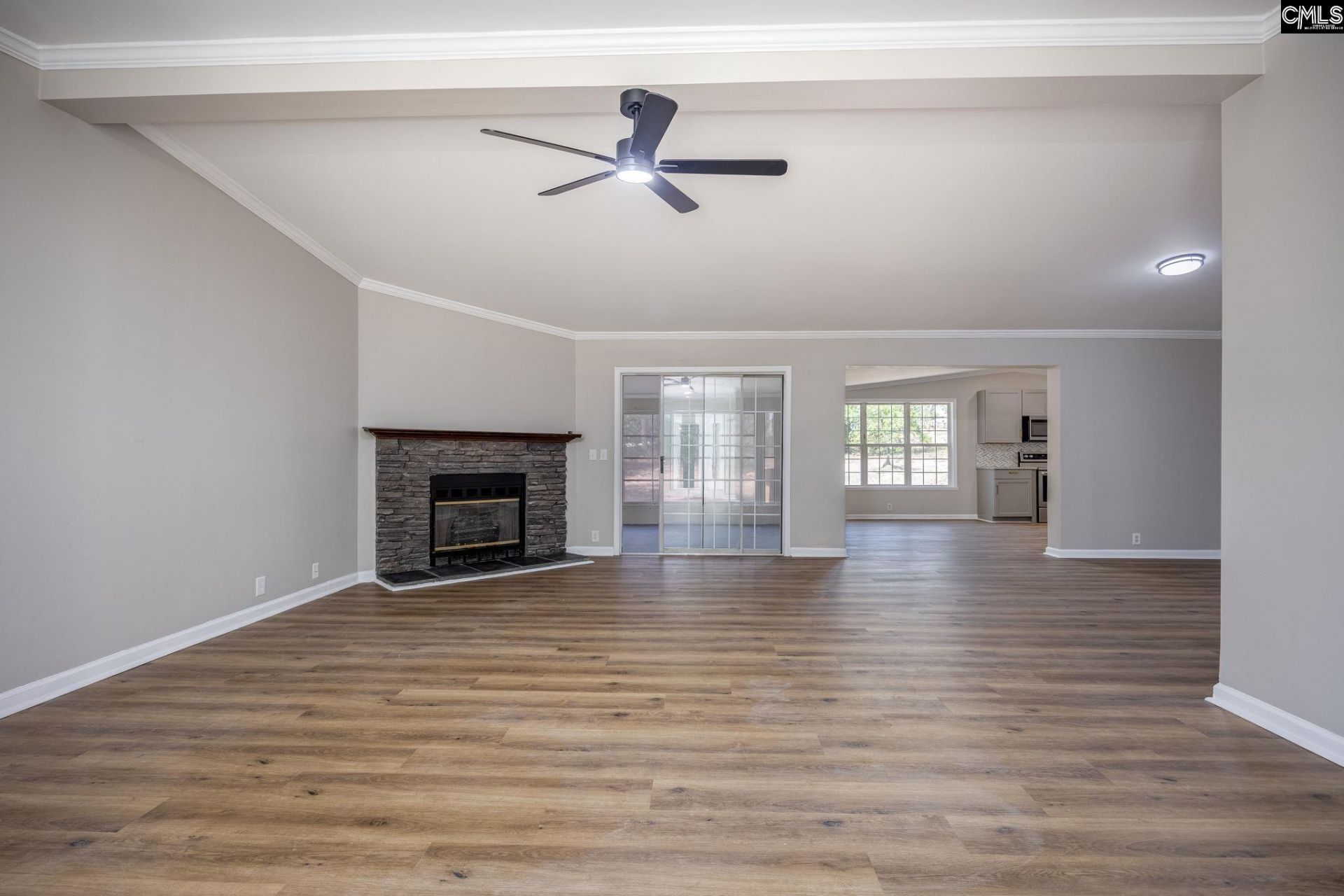 209 Sweetberry Lane Photo 13