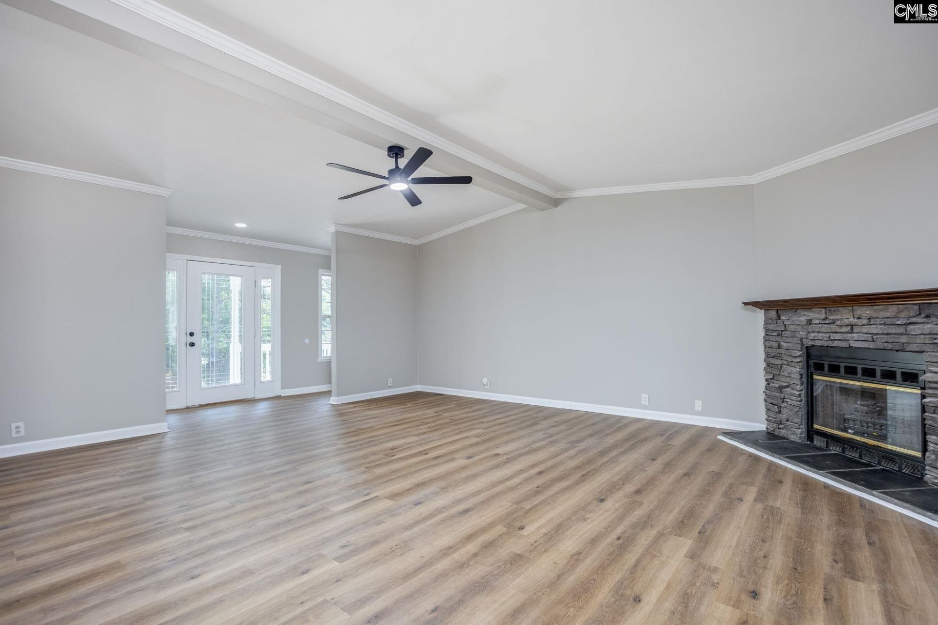 209 Sweetberry Lane Photo 18