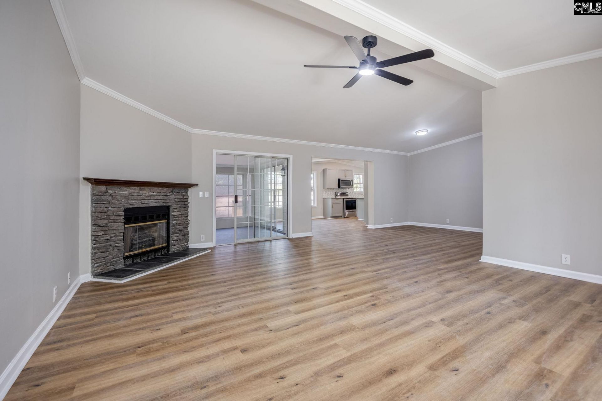 209 Sweetberry Lane Photo 20