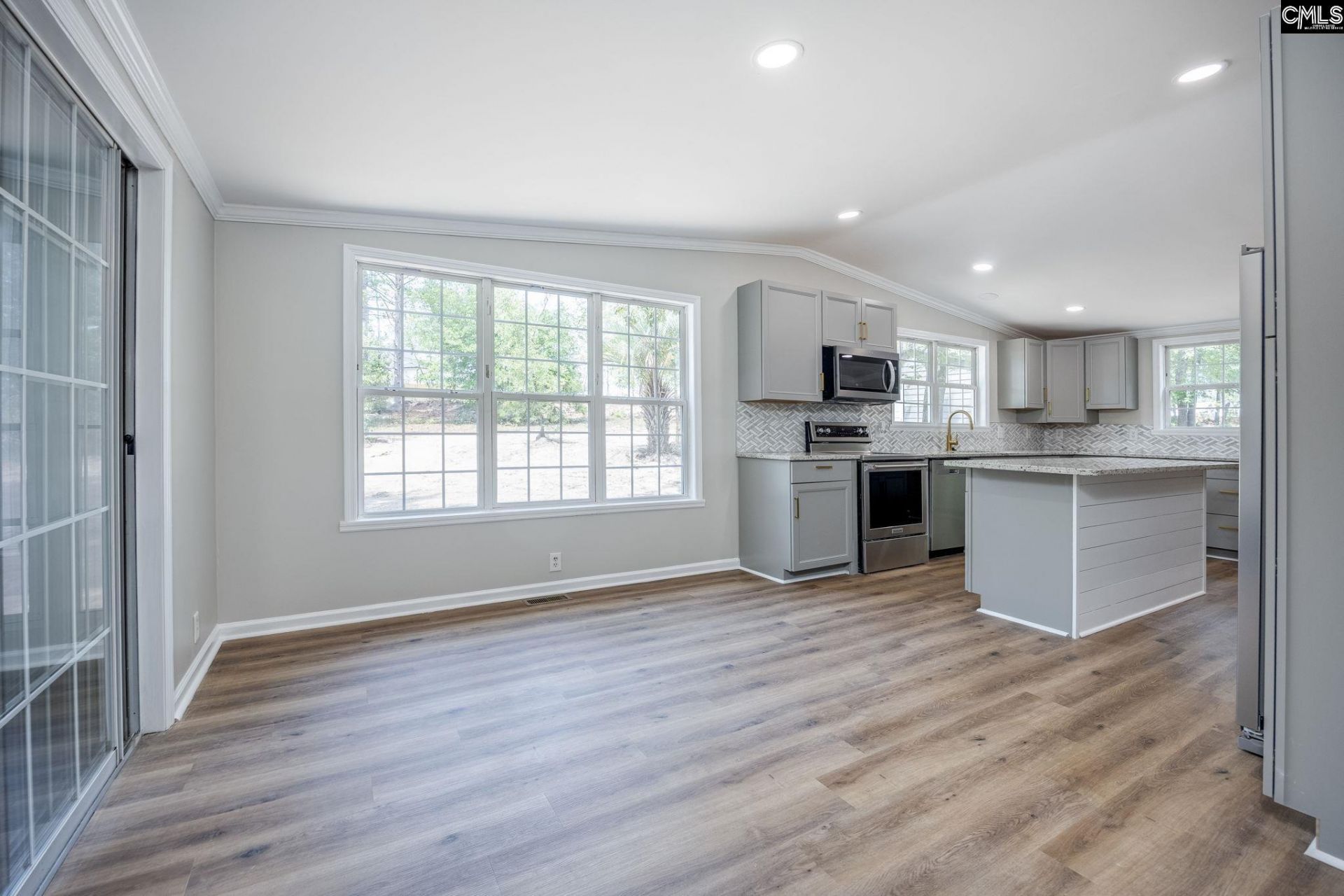 209 Sweetberry Lane Photo 25
