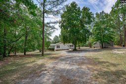 209 Sweetberry Lane photo 4