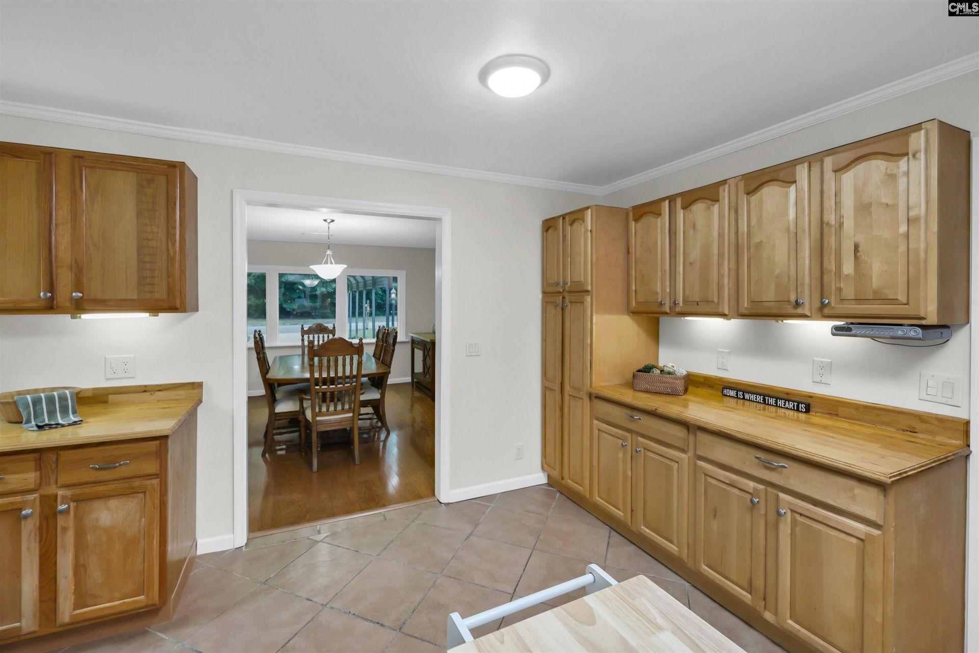 112 New Market Drive  Photo 16