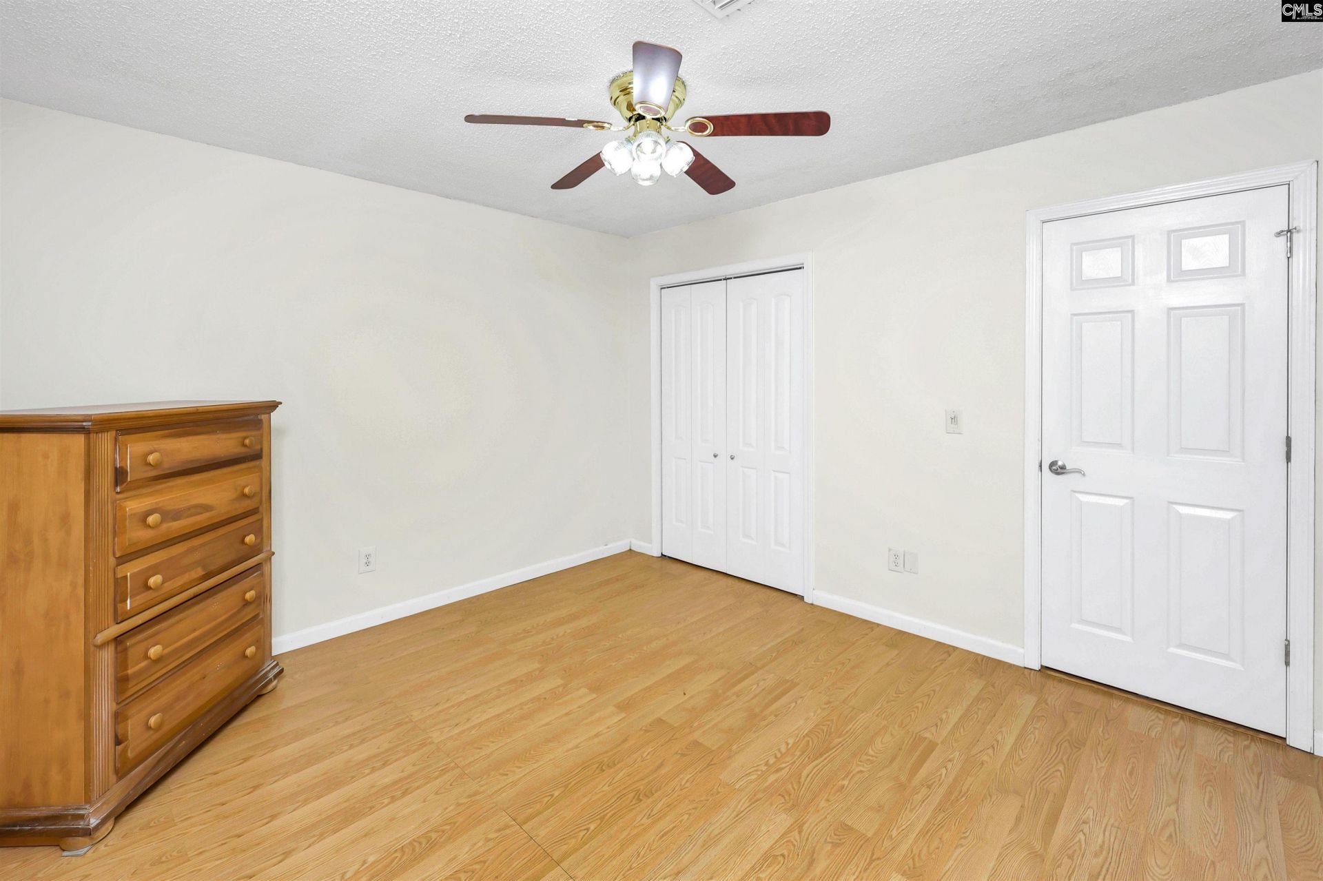 112 New Market Drive  Photo 36