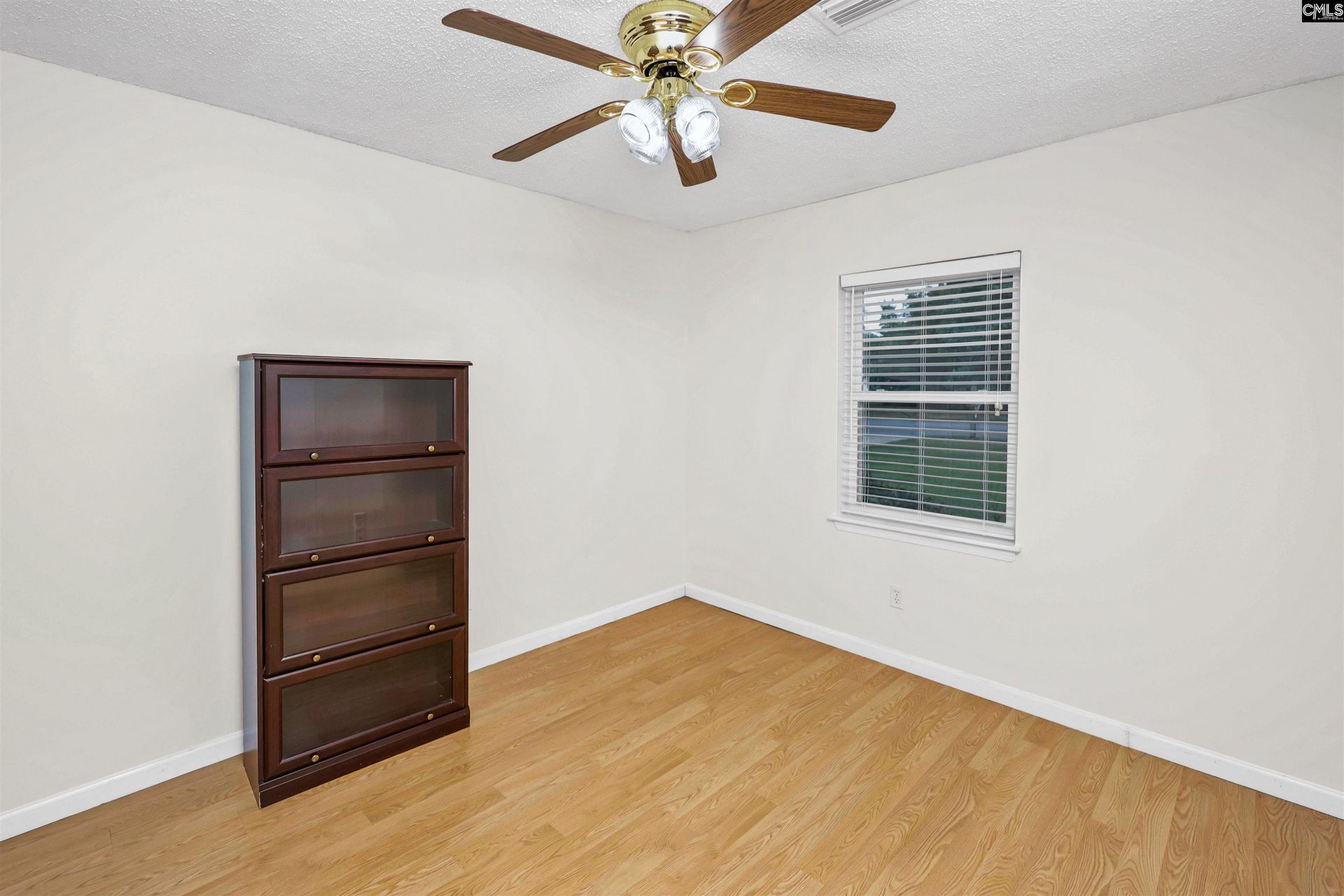 112 New Market Drive  Photo 39